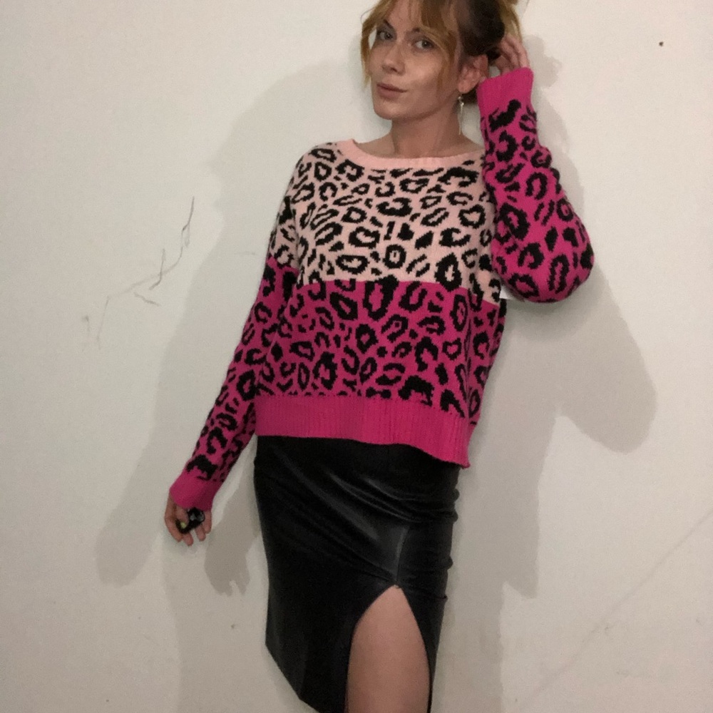 Colorblock cheetah sweater - Picture 3 of 5